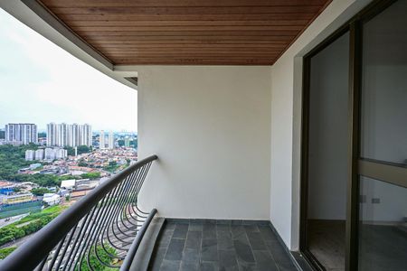 Apartamento para alugar com 333m², 3 quartos e 2 vagasVaranda