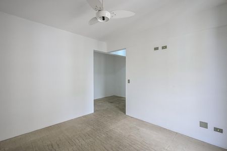 Apartamento para alugar com 333m², 3 quartos e 2 vagasSuíte