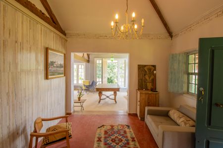 Sala de casa de condomínio para alugar com 4 quartos, 400m² em Rio Cotia, Cotia