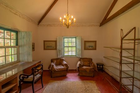 Sala de casa de condomínio para alugar com 4 quartos, 400m² em Rio Cotia, Cotia