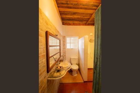 Casa de condomínio para alugar com 400m², 4 quartos e 3 vagasBanheiro 2