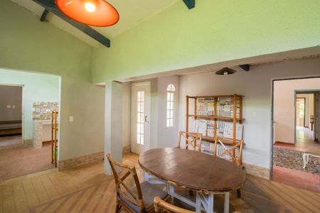 Casa de condomínio para alugar com 400m², 4 quartos e 3 vagasCozinha