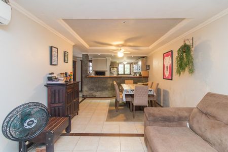 Sala de casa à venda com 2 quartos, 145m² em Hípica, Porto Alegre