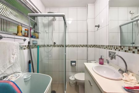 Studio para alugar com 32m², 0 quarto e sem vaga Studio para alugar com 32m², 0 quarto e sem vagaBanheiro