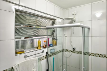 Studio para alugar com 32m², 0 quarto e sem vaga Studio para alugar com 32m², 0 quarto e sem vagaBanheiro
