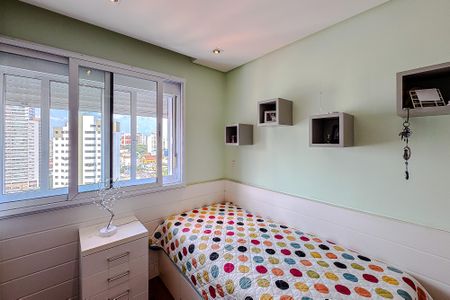 Apartamento à venda com 210m², 3 quartos e 4 vagas Apartamento à venda com 210m², 3 quartos e 4 vagasQuarto 3 - Suíte