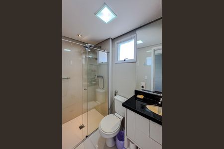 Apartamento à venda com 210m², 3 quartos e 4 vagas Apartamento à venda com 210m², 3 quartos e 4 vagasBanheiro da Suíte 3