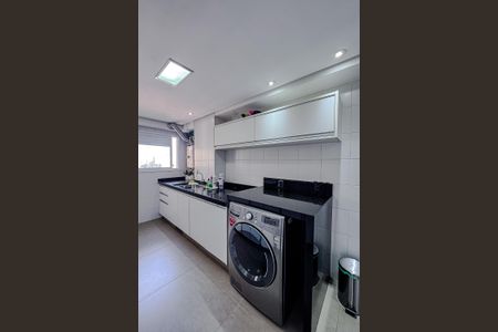 Apartamento à venda com 210m², 3 quartos e 4 vagas Apartamento à venda com 210m², 3 quartos e 4 vagasÁrea de Serviço