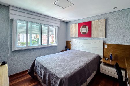 Apartamento à venda com 210m², 3 quartos e 4 vagas Apartamento à venda com 210m², 3 quartos e 4 vagasQuarto 1 - Suíte