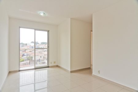 Sala de apartamento para alugar com 2 quartos, 61m² em Parque Maria Domitila, São Paulo