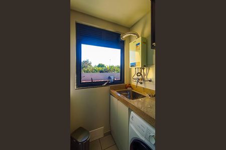 Área de Serviço de apartamento à venda com 2 quartos, 60m² em Vila Nova, Porto Alegre