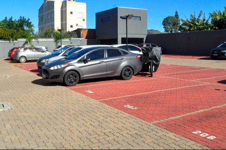 Estacionamento  de apartamento à venda com 2 quartos, 60m² em Vila Nova, Porto Alegre