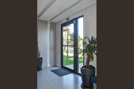 Hall do predio  de apartamento à venda com 2 quartos, 60m² em Vila Nova, Porto Alegre