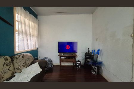 Casa à venda com 350m², 5 quartos e 3 vagas Casa à venda com 350m², 5 quartos e 3 vagasSala - Casa 3