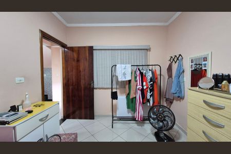 Casa à venda com 350m², 5 quartos e 3 vagas Casa à venda com 350m², 5 quartos e 3 vagasQuarto