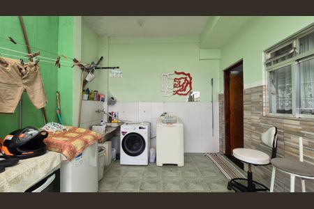 Casa à venda com 350m², 5 quartos e 3 vagas Casa à venda com 350m², 5 quartos e 3 vagasArea externa