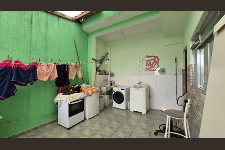 Casa à venda com 350m², 5 quartos e 3 vagas Casa à venda com 350m², 5 quartos e 3 vagasArea externa