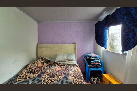 Casa à venda com 350m², 5 quartos e 3 vagas Casa à venda com 350m², 5 quartos e 3 vagasQuarto 2 - Casa 3