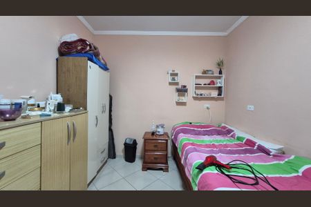 Casa à venda com 350m², 5 quartos e 3 vagas Casa à venda com 350m², 5 quartos e 3 vagasQuarto