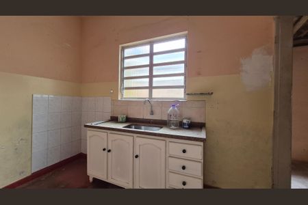 Casa à venda com 350m², 5 quartos e 3 vagas Casa à venda com 350m², 5 quartos e 3 vagasCozinha - Casa 2