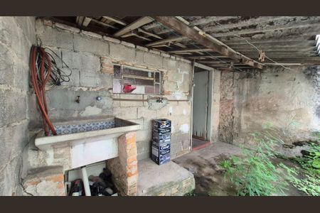 Casa à venda com 350m², 5 quartos e 3 vagas Casa à venda com 350m², 5 quartos e 3 vagasArea de serviço - Casa 2