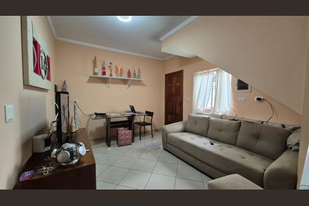 Casa à venda com 350m², 5 quartos e 3 vagas Casa à venda com 350m², 5 quartos e 3 vagasSala