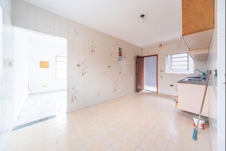 Casa à venda com 270m², 4 quartos e 4 vagas Casa à venda com 270m², 4 quartos e 4 vagasCozinha