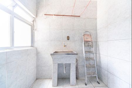 Casa à venda com 270m², 4 quartos e 4 vagas Casa à venda com 270m², 4 quartos e 4 vagasÁrea de Serviço