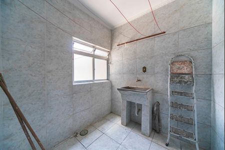 Casa à venda com 270m², 4 quartos e 4 vagas Casa à venda com 270m², 4 quartos e 4 vagasÁrea de Serviço