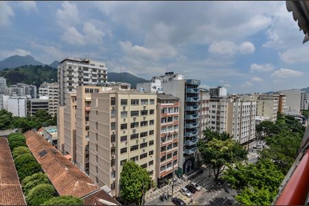 Apartamento à venda com 75m², 3 quartos e 1 vaga Apartamento à venda com 75m², 3 quartos e 1 vagaSala