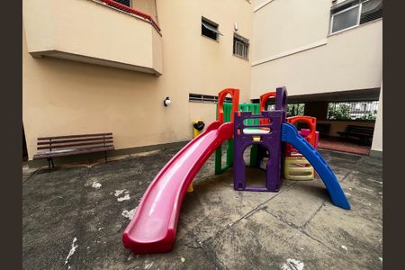 Apartamento à venda com 75m², 3 quartos e 1 vaga Apartamento à venda com 75m², 3 quartos e 1 vagaÁrea comum