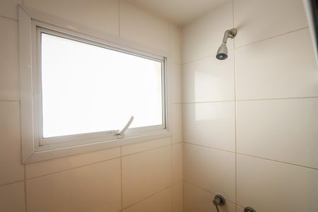 Apartamento à venda com 104m², 2 quartos e 2 vagasBanheiro da Suite