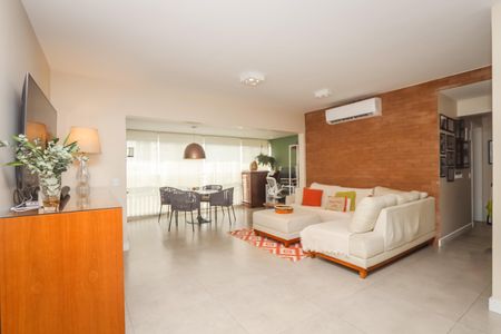 Apartamento à venda com 104m², 2 quartos e 2 vagasSala