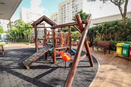 Apartamento à venda com 104m², 2 quartos e 2 vagasÁrea comum - Playground