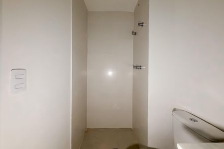 Studio à venda com 24m², 1 quarto e sem vaga Studio à venda com 24m², 1 quarto e sem vagaBanheiro