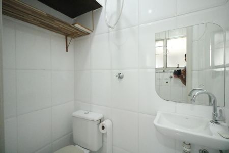 Apartamento para alugar com 73m², 2 quartos e 1 vagaBanheiro da Área de Serviço