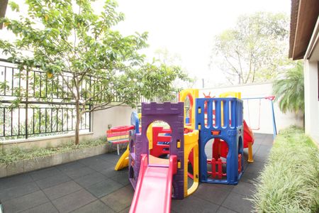 Apartamento para alugar com 78m², 2 quartos e 2 vagasÁrea comum - Playground