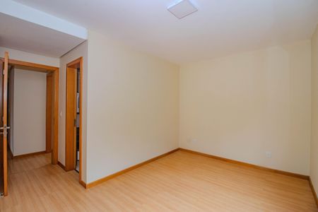 Apartamento para alugar com 107m², 3 quartos e 2 vagas Apartamento para alugar com 107m², 3 quartos e 2 vagasSuíte