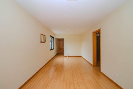 Sala de apartamento para alugar com 3 quartos, 107m² em Petrópolis, Porto Alegre