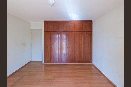 Casa para alugar com 204m², 4 quartos e 3 vagas