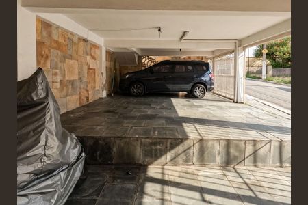 Casa para alugar com 204m², 4 quartos e 3 vagas