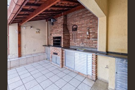 Casa para alugar com 204m², 4 quartos e 3 vagas