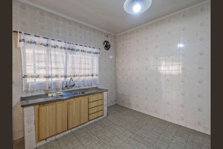 Casa para alugar com 204m², 4 quartos e 3 vagas