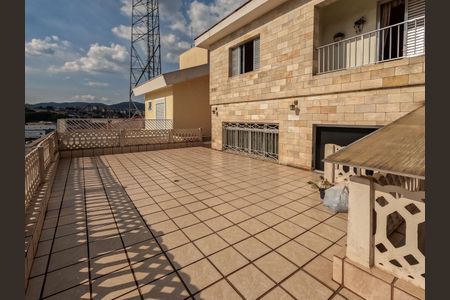 Casa para alugar com 204m², 4 quartos e 3 vagas