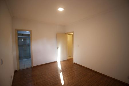 Apartamento para alugar com 116m², 3 quartos e sem vaga