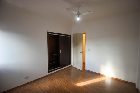 Apartamento para alugar com 116m², 3 quartos e sem vaga