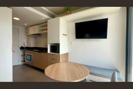 Studio de kitnet/studio para alugar com 1 quarto, 28m² em Jardim das Bandeiras, São Paulo