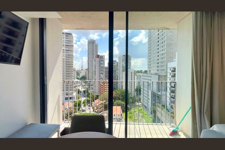 Varanda de kitnet/studio para alugar com 1 quarto, 28m² em Jardim das Bandeiras, São Paulo