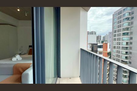 Studio para alugar com 28m², 1 quarto e sem vagaSacada