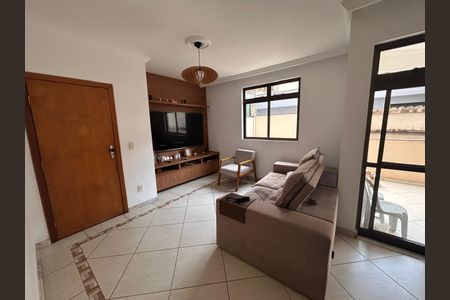 Apartamento para alugar com 220m², 4 quartos e 3 vagas